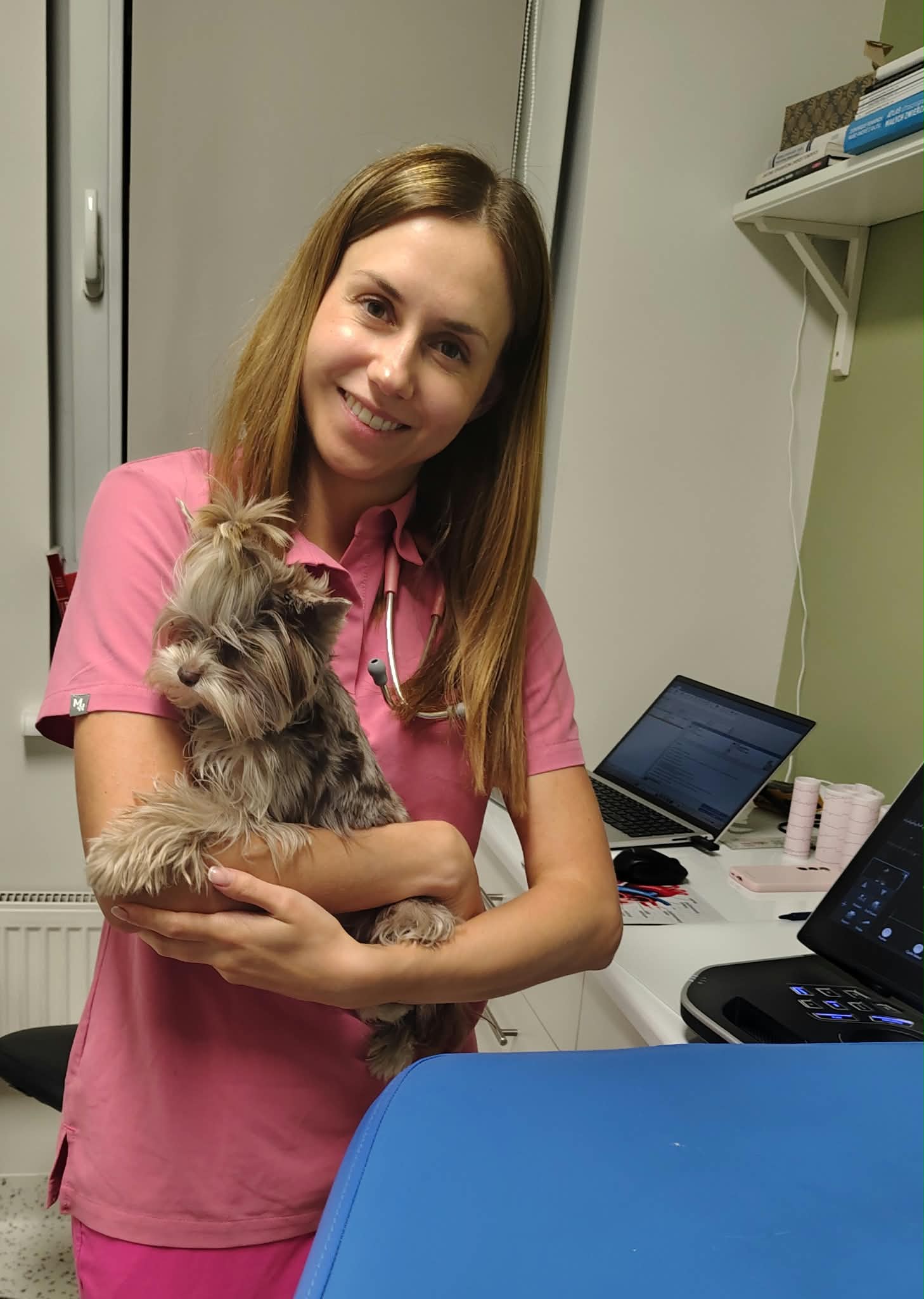 Lekarz weterynarii Katarzyna Hawro z pacjentem