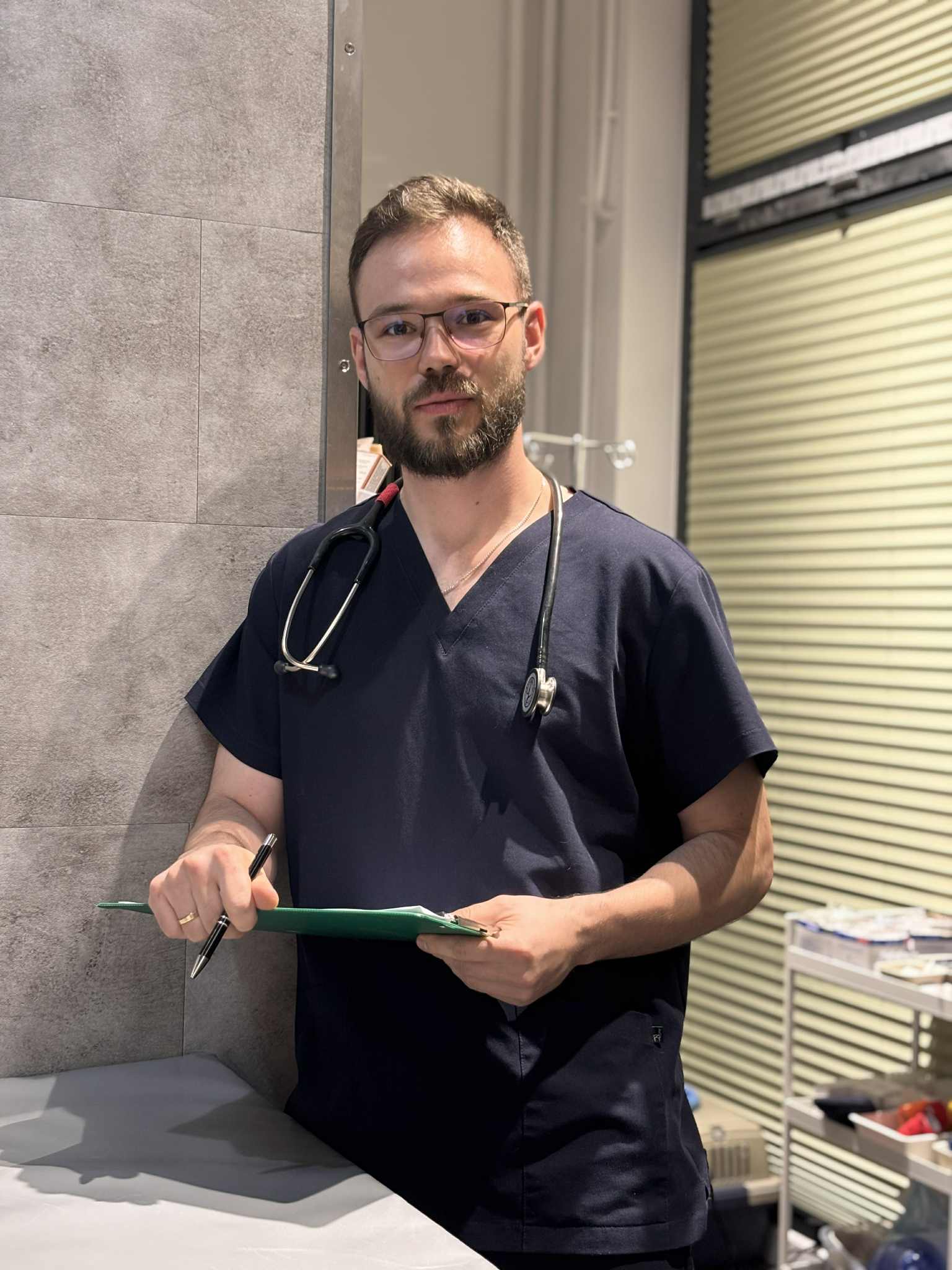 Lekarz weterynarii Arkadiusz Grzeczka